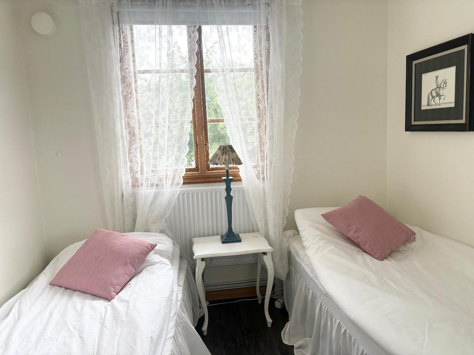 Arphus Lodge Eskilstuna Room photo